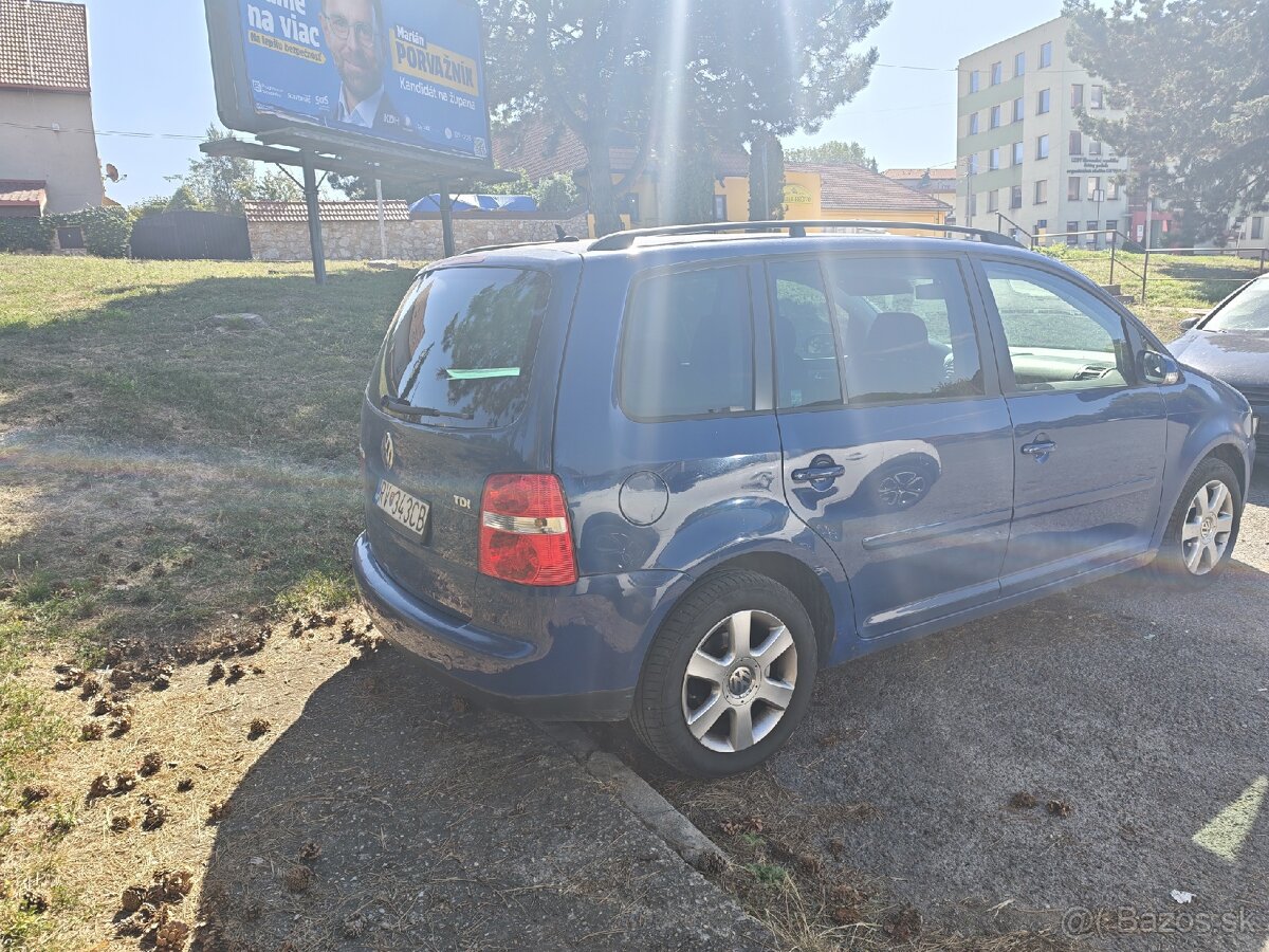 Predám vw Touran 1.9 TDI DSG - 2