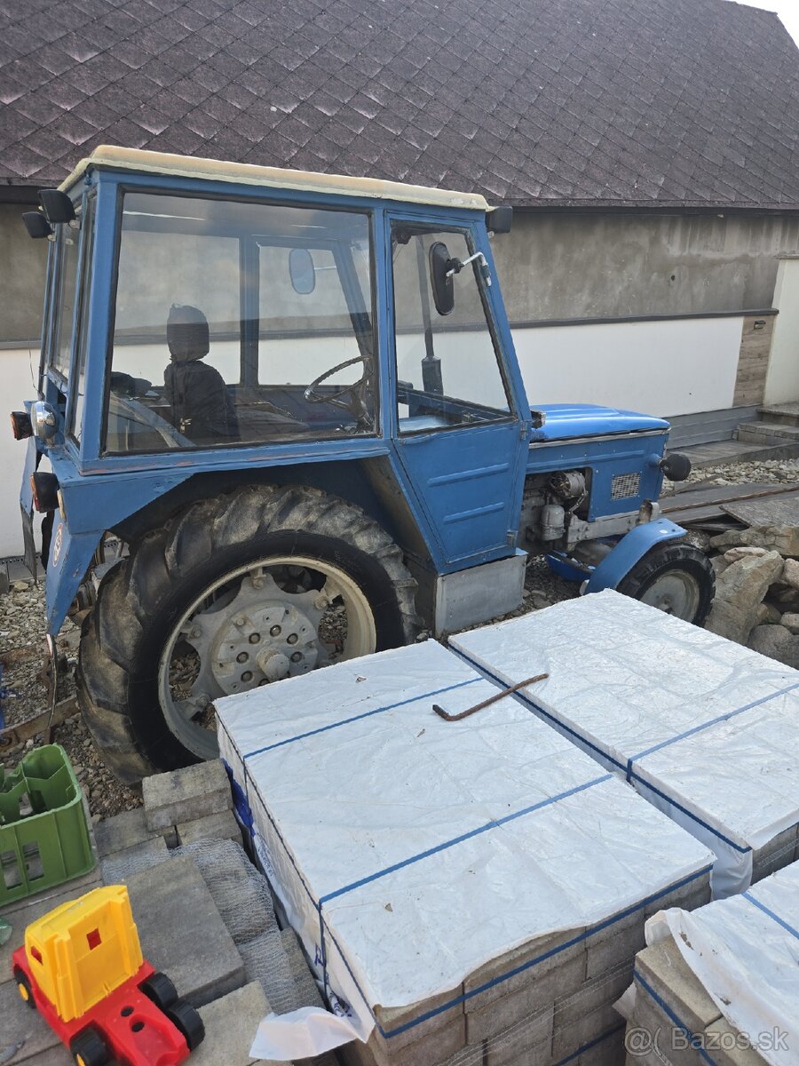 Predam Zetor 5611 - 2