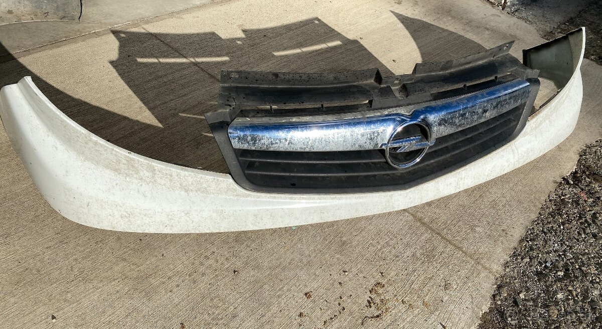 Maska renault trafic vivaro 2001-2006 + lift - 2