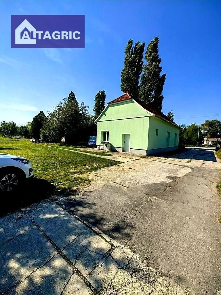 Sklady Komárno od 2 €/m2 - 2