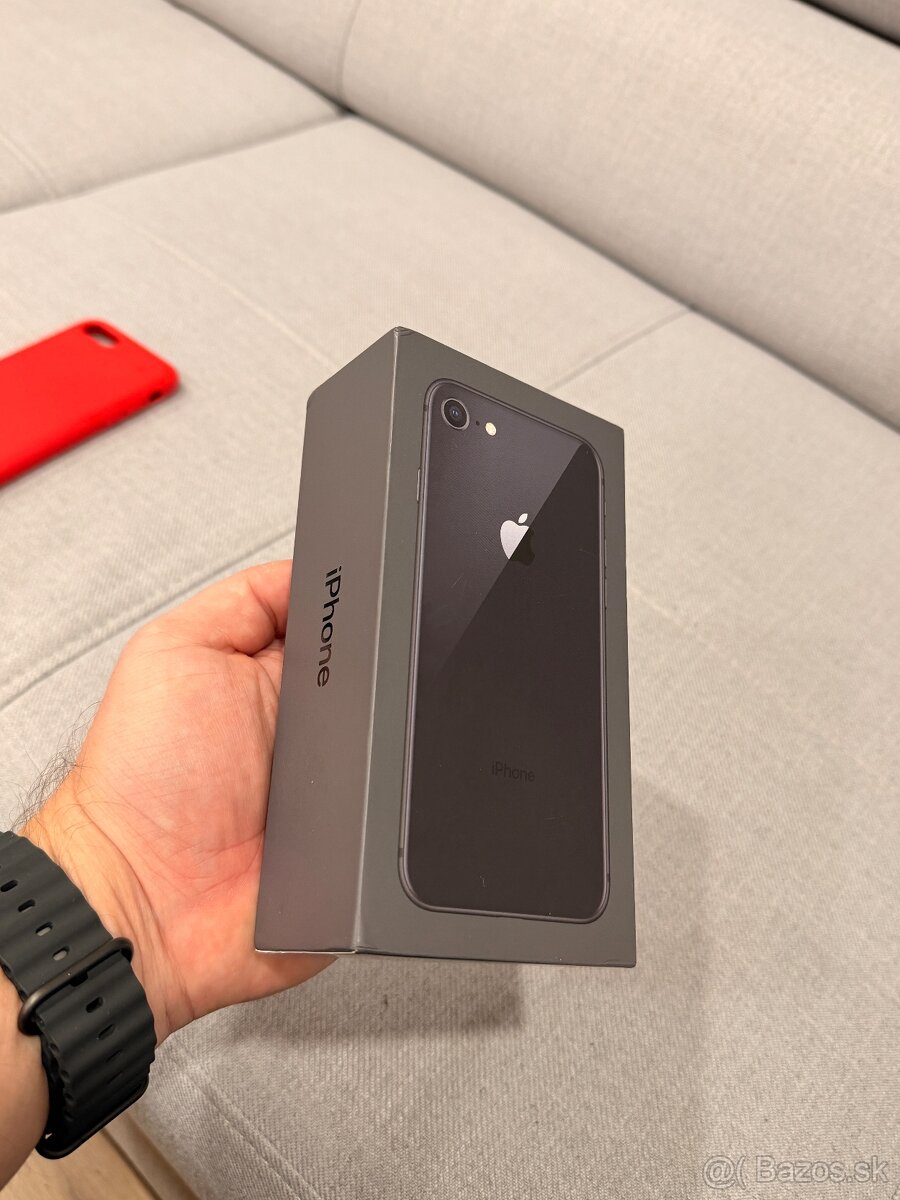 iPhone 8, 64GB Space Gray - 2