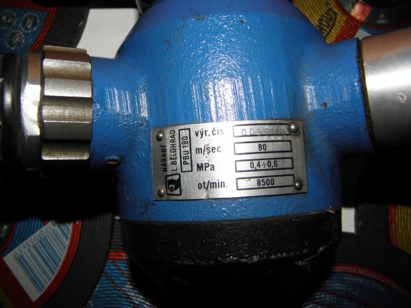 Pneumatická obvodová brúska NAREX - 2