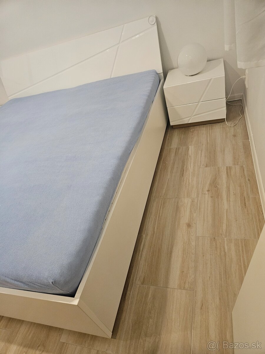 Predám manželskú posteľ - 2