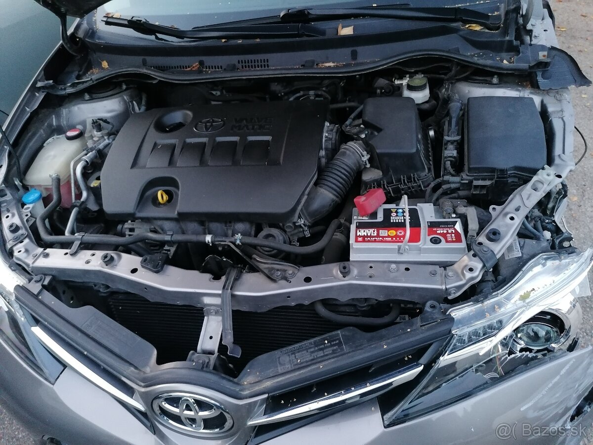 TOYOTA AURIS 1.6 VALVEMATIC - 2