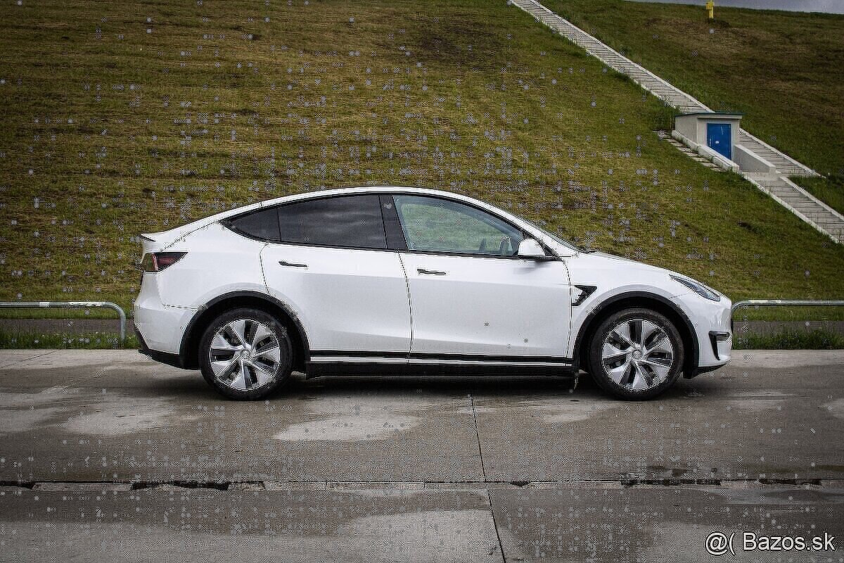 Tesla Model Y Long Range Ryzen, SOH 90%, Grok, Tepelko - 2