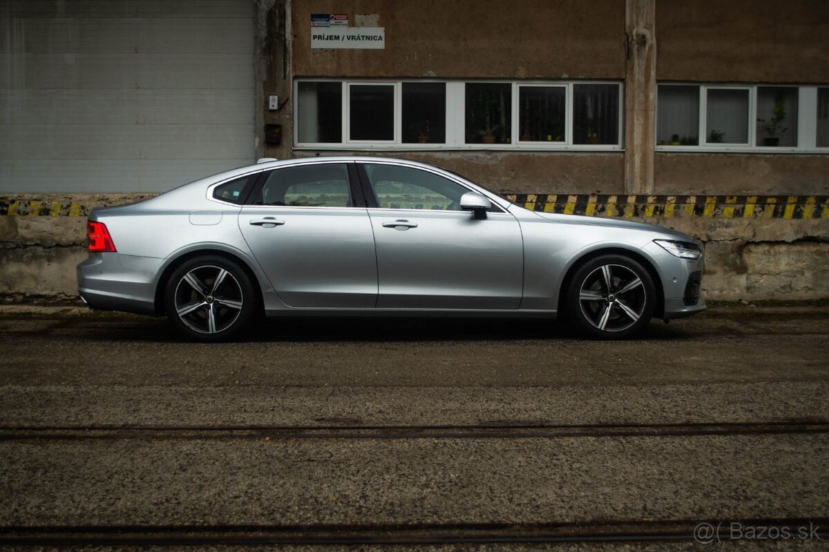 Volvo S90 D4 2.0L Drive-E R-Design A/T AWD - 2