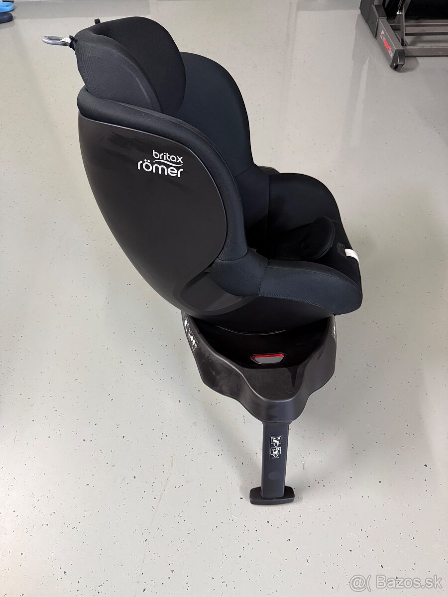Predám otočnú autosedačku BRITAX Römer - 2
