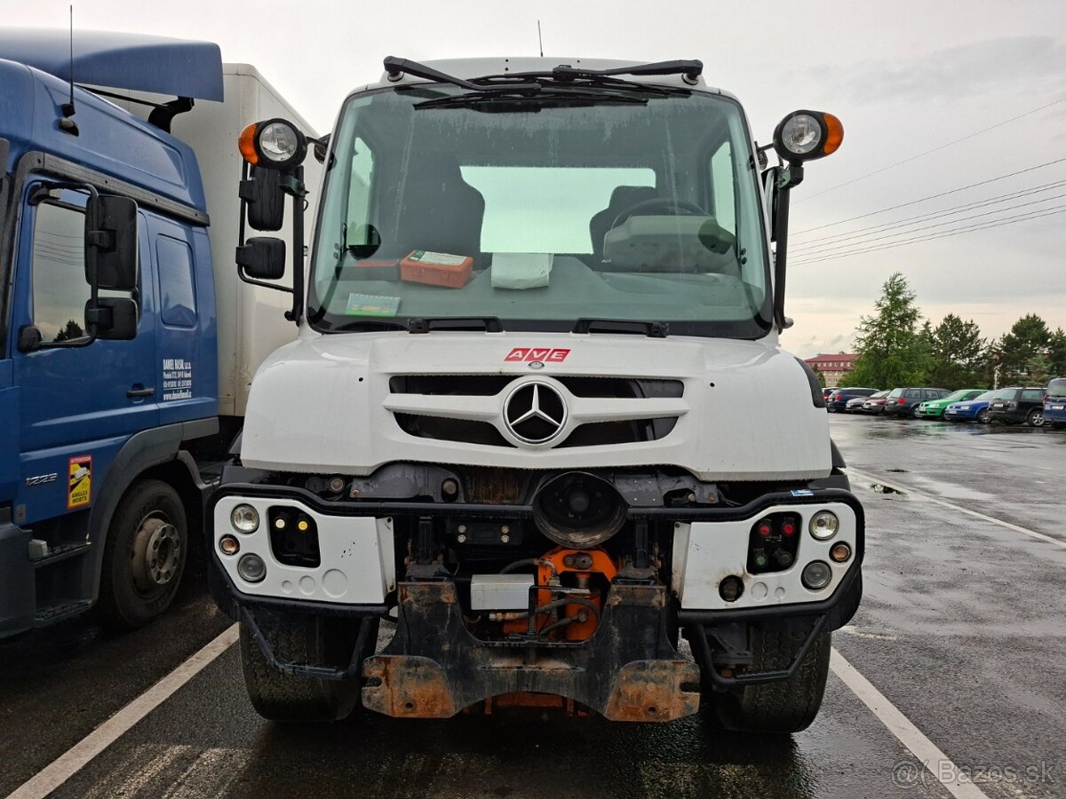 MB UNIMOG U527 4X4