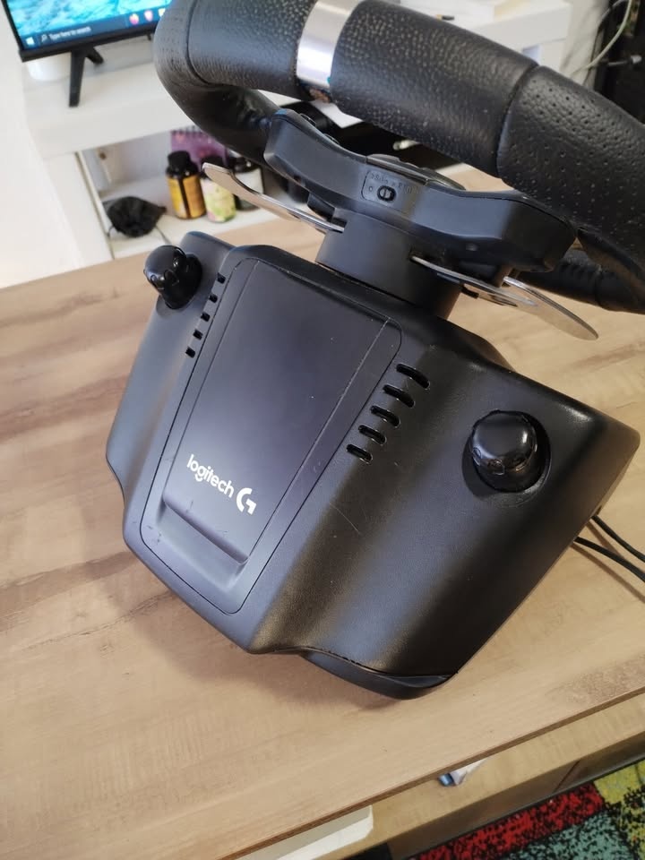 Logitech G29 + Shifter + Thrustmaster T-LCM kompletný set - 2