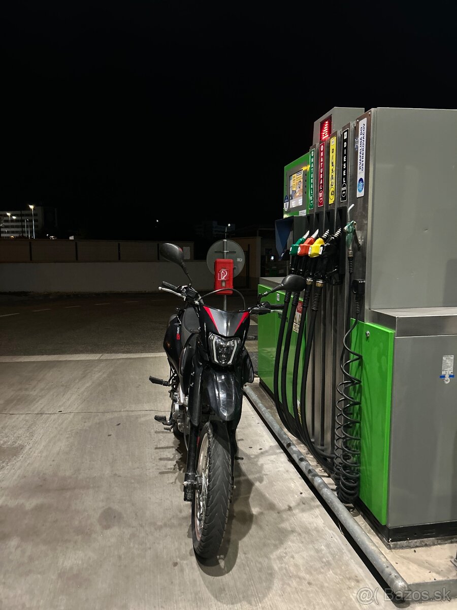 Suzuky DR 125 sm - 2