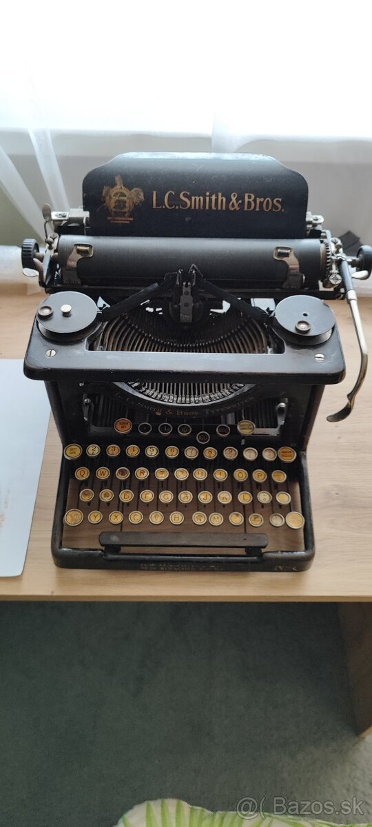 Pisací stroj L.C. Smith No. 8 - 2