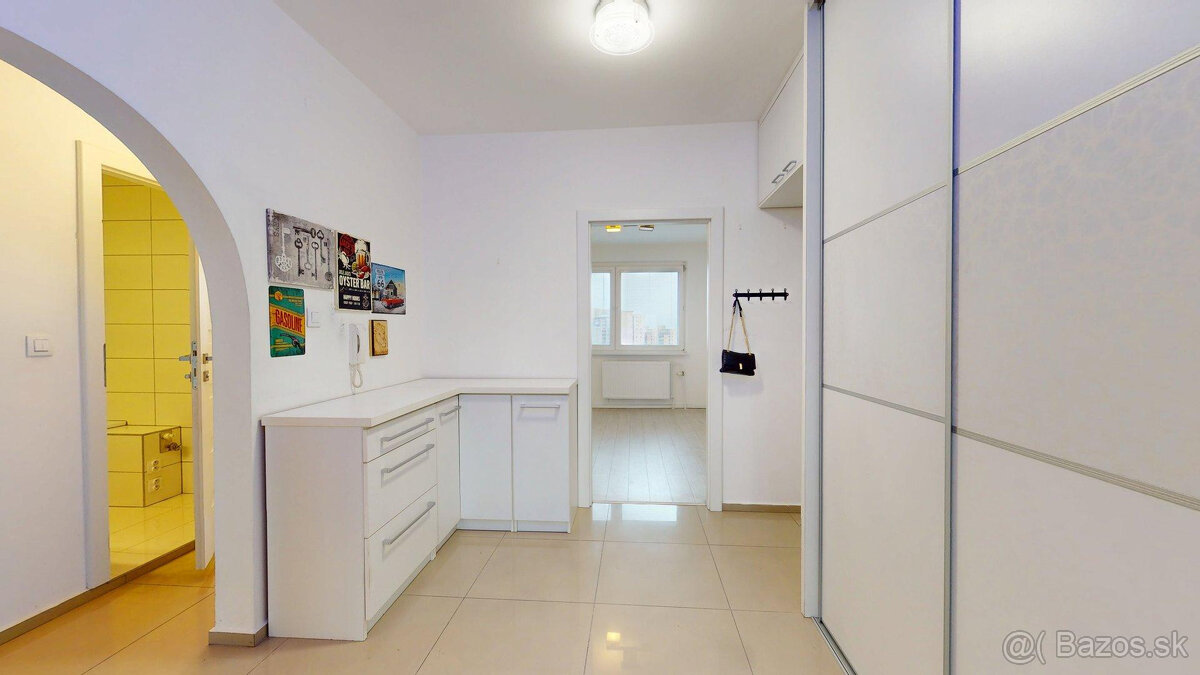 🏆 TOP MAKLÉR ponúka 3-izbový byt na Budatínskej 77 – 8. posc - 2