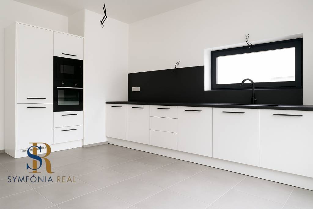 Moderný 4-izbový dom v tichej lokalite Šale – bez rezervačne - 2