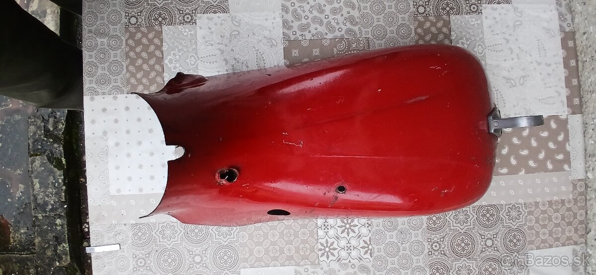 Vrchné bruško na Jawa pionier - 2