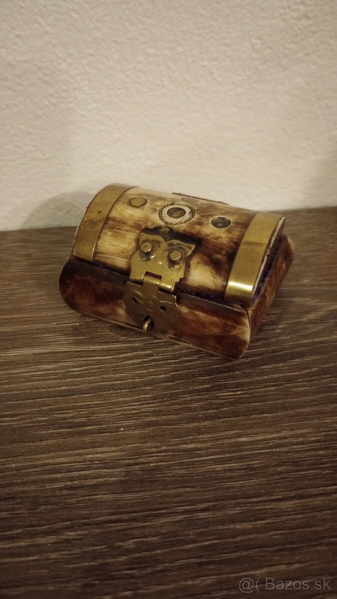 Šperkovnička zo slonovej kosti - 2