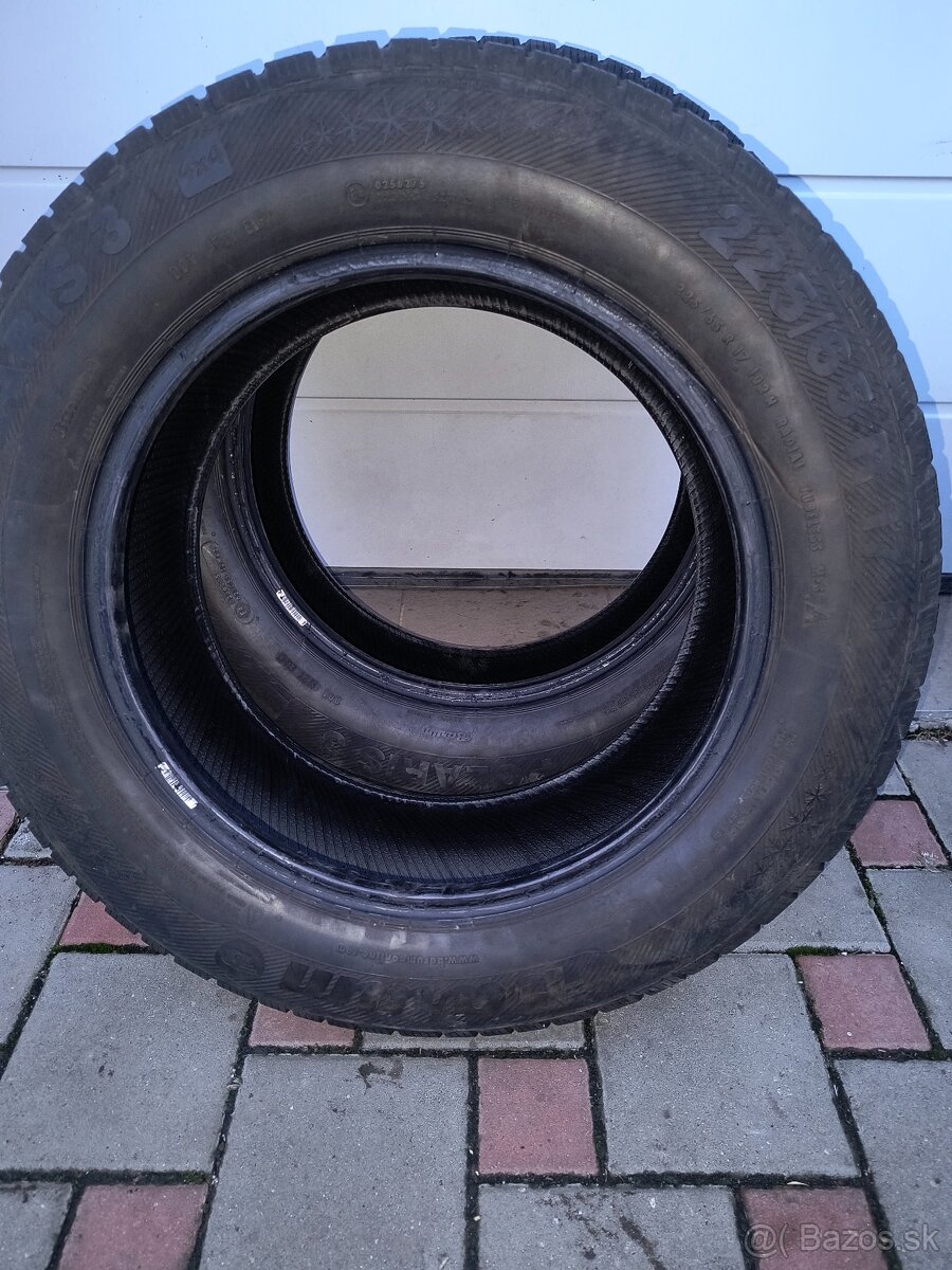 225/65 R17 - 2