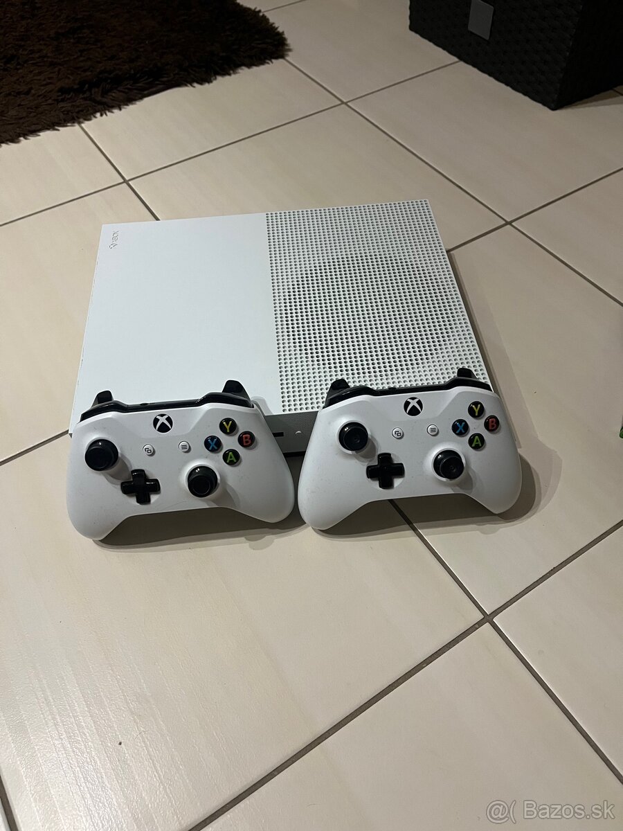 Xbox One S + 8 hier - 2