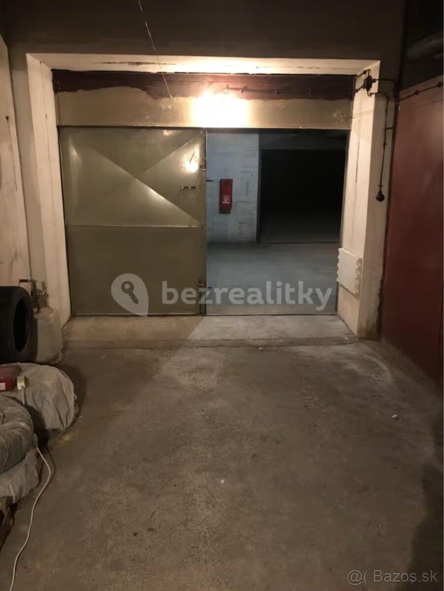 Garáž krytá súkromná Tehelná ulica, cca 20m2 - 2