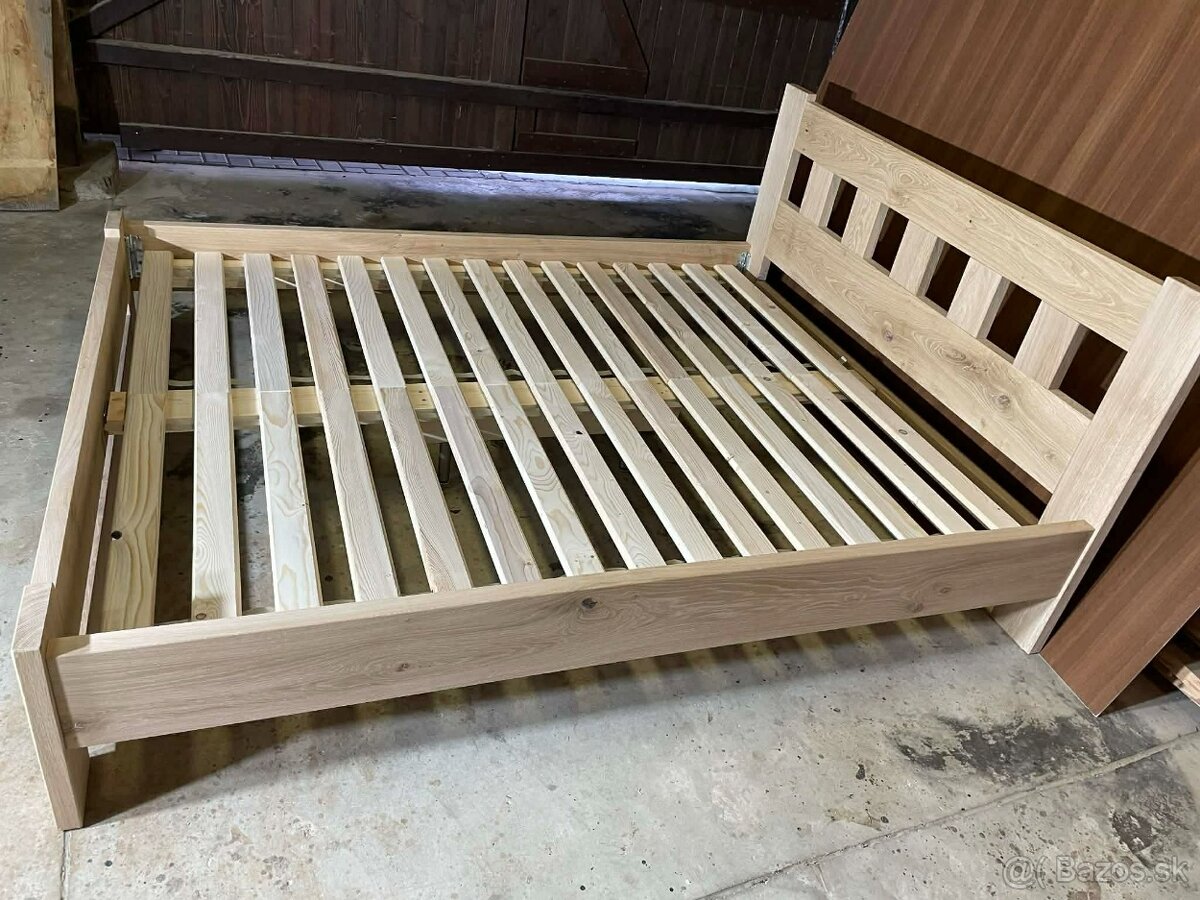 Masívna dubová posteľ 160 × 200 cm - 2