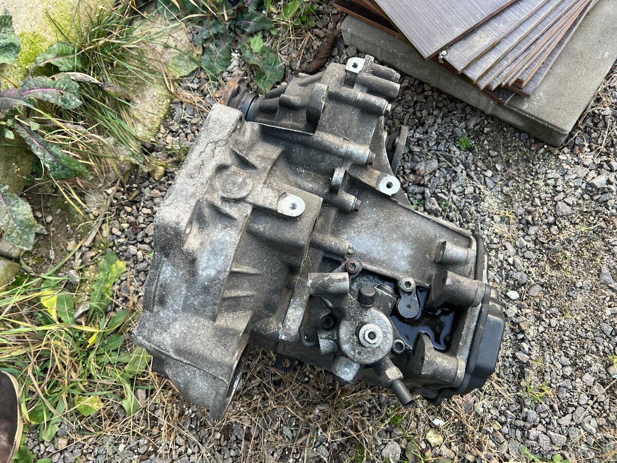 Predám manuálnu 5 stupňovoú prevodovku do VW Škoda Seat Audi - 2