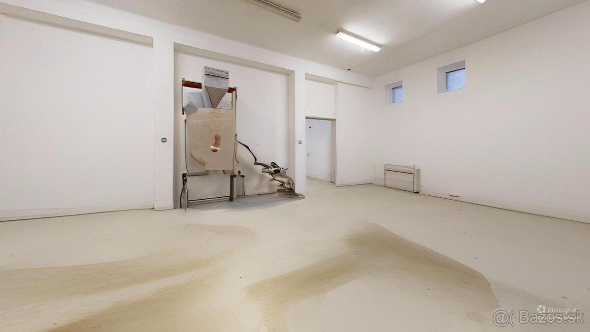 Na predaj: Multifunkčný komerčný objekt – Radošovce. - 2