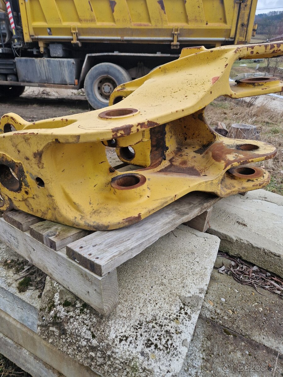 Kozlik komatsu wb 93 r5 - 2