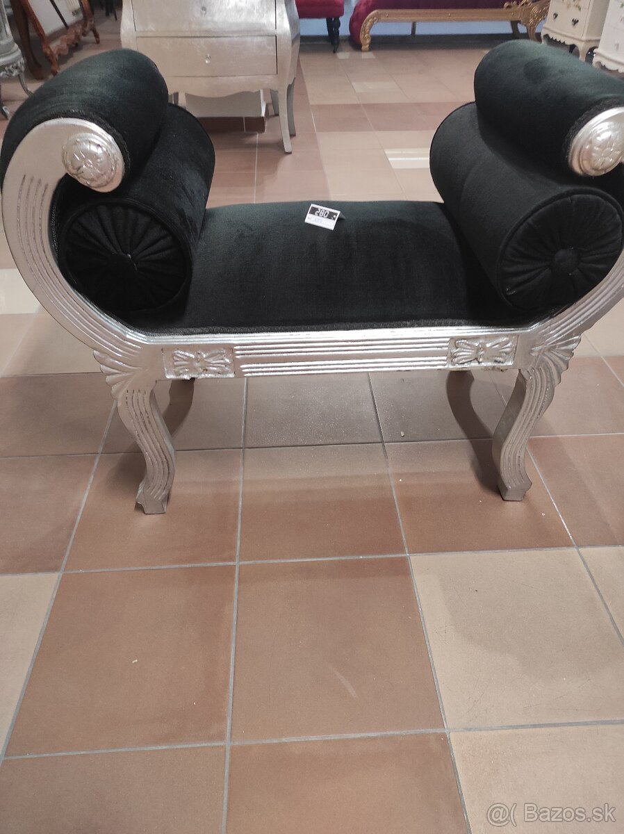 Strieborná sofa - 2