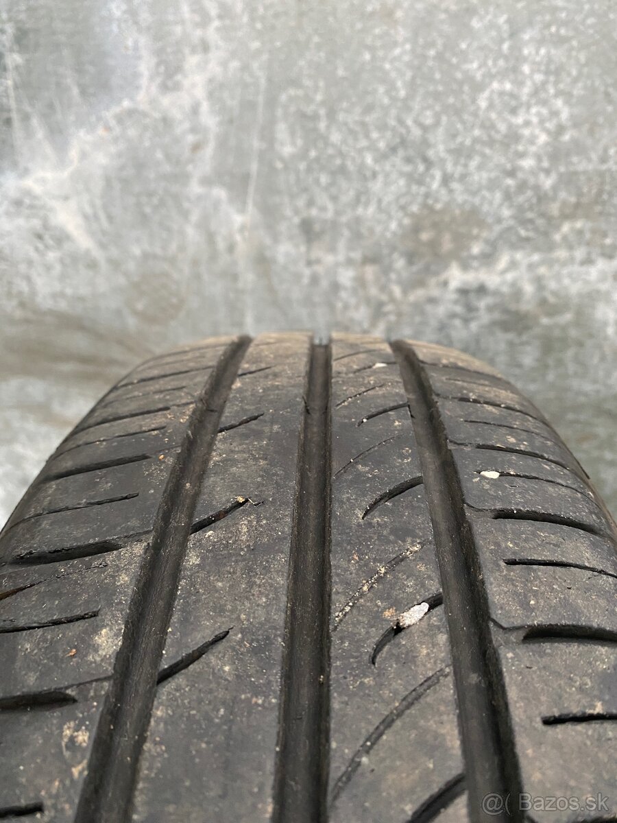 KUMHO 185/65R15 letné - 2