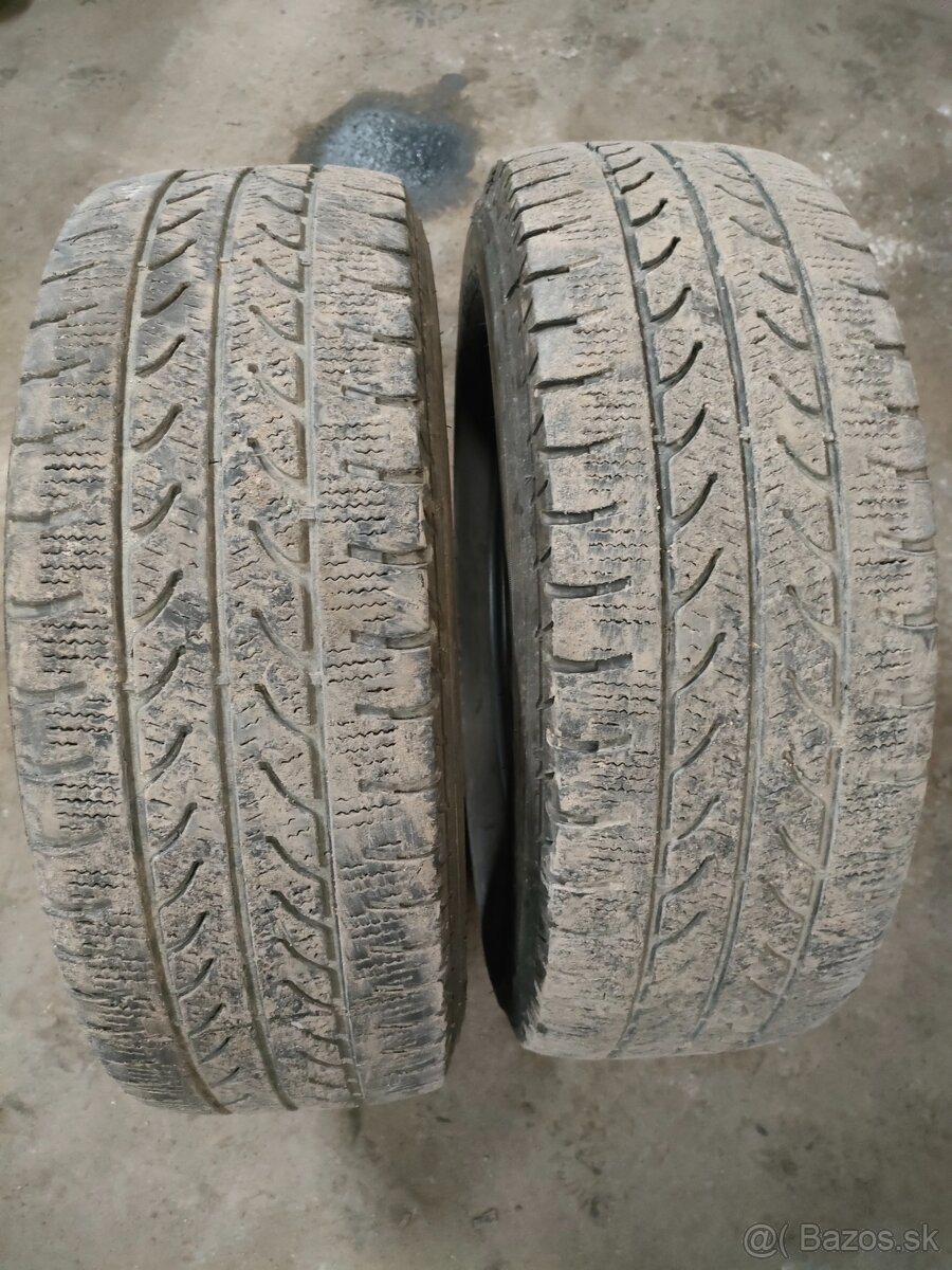 225/70R15C. 112/110R - 2