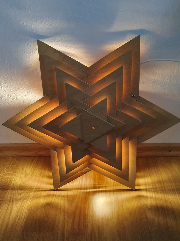 VIANOČNÁ HVIEZDA – LED-SVIETIACA - 2