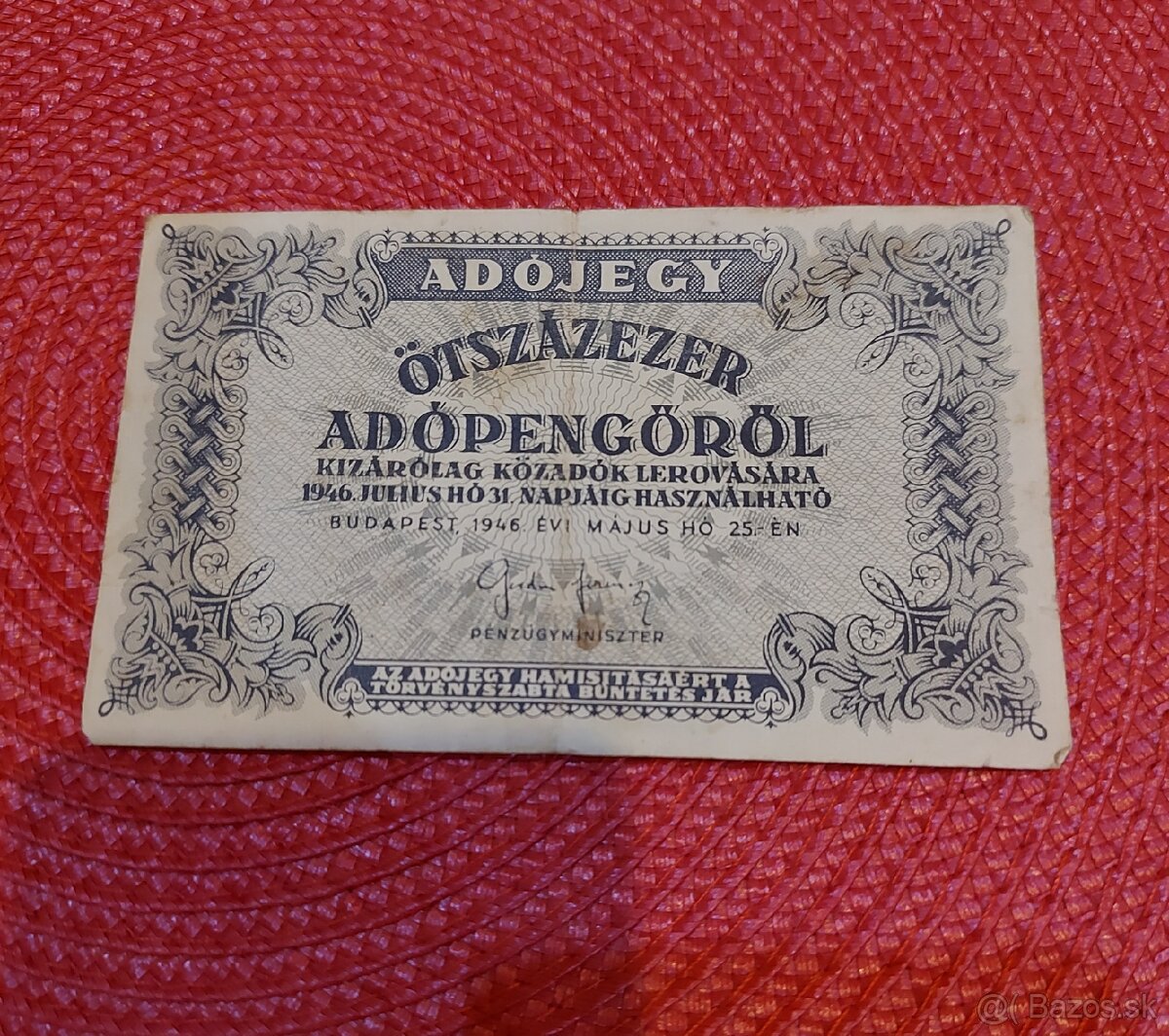 Staré bankovky a mince. - 2