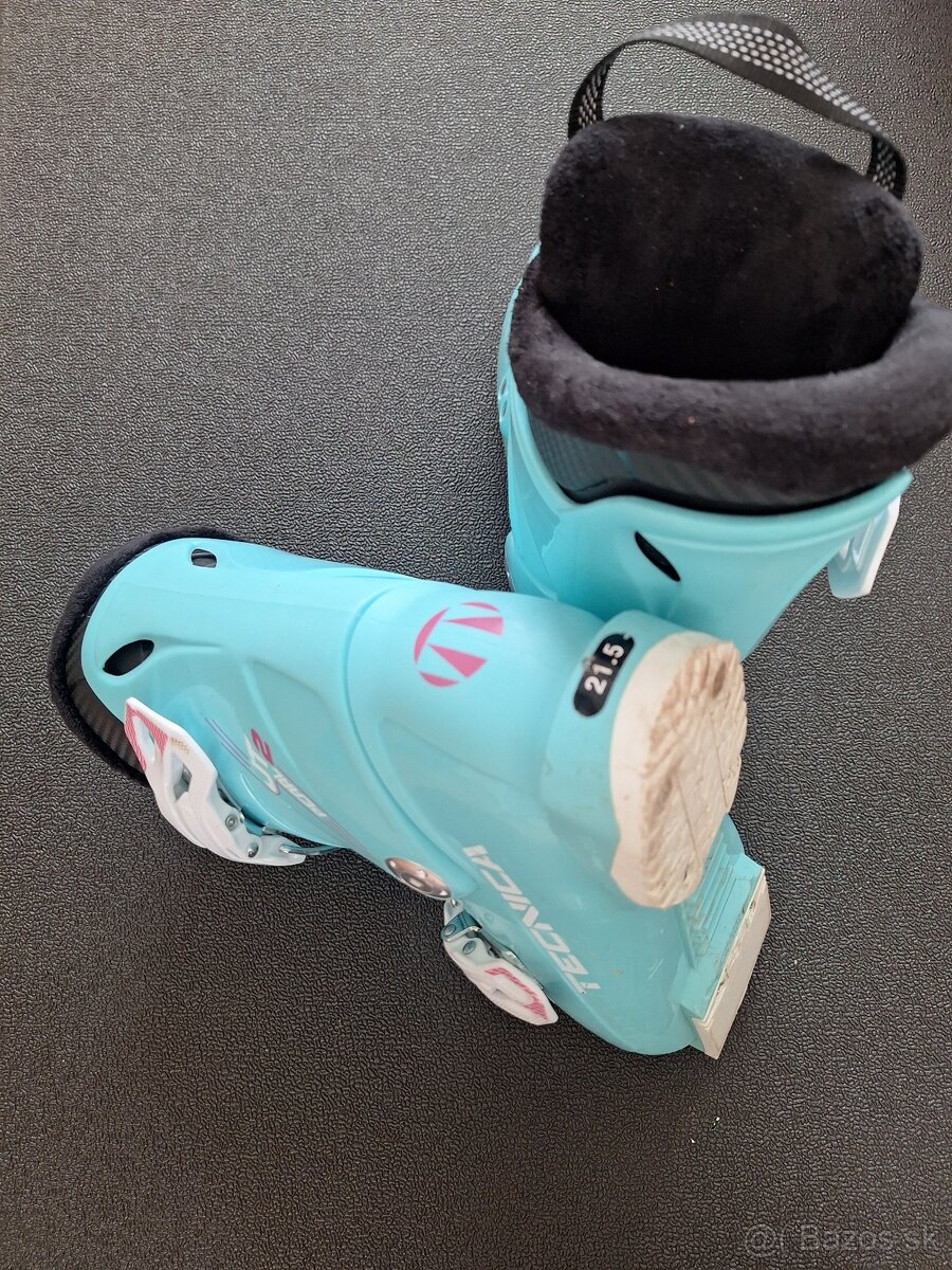 Dievcenske lyziarky Tecnica - 2