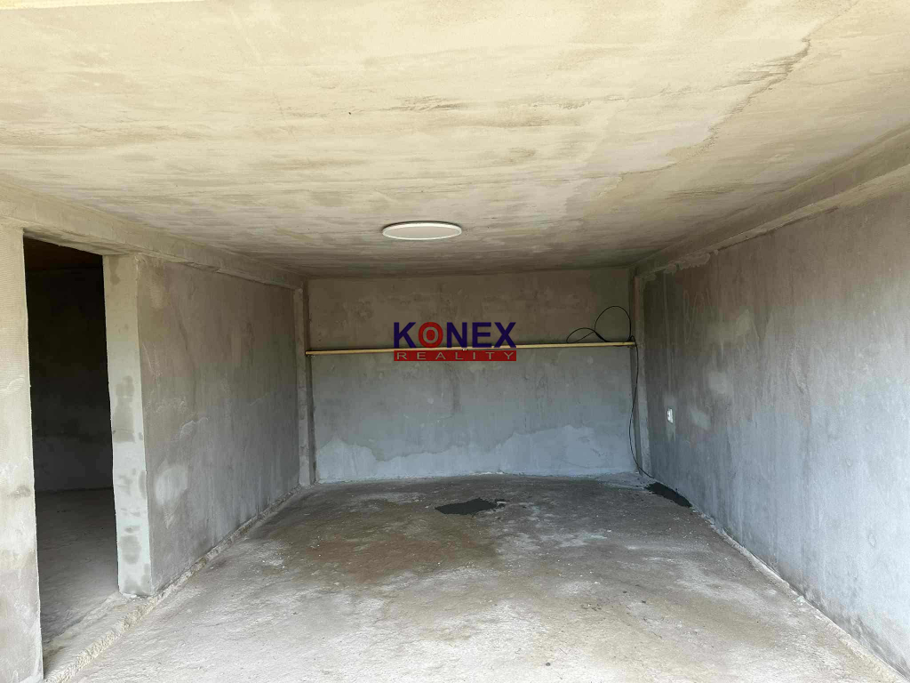 NOVINKA Rodinný dom v obci DRAHŇOV - 2