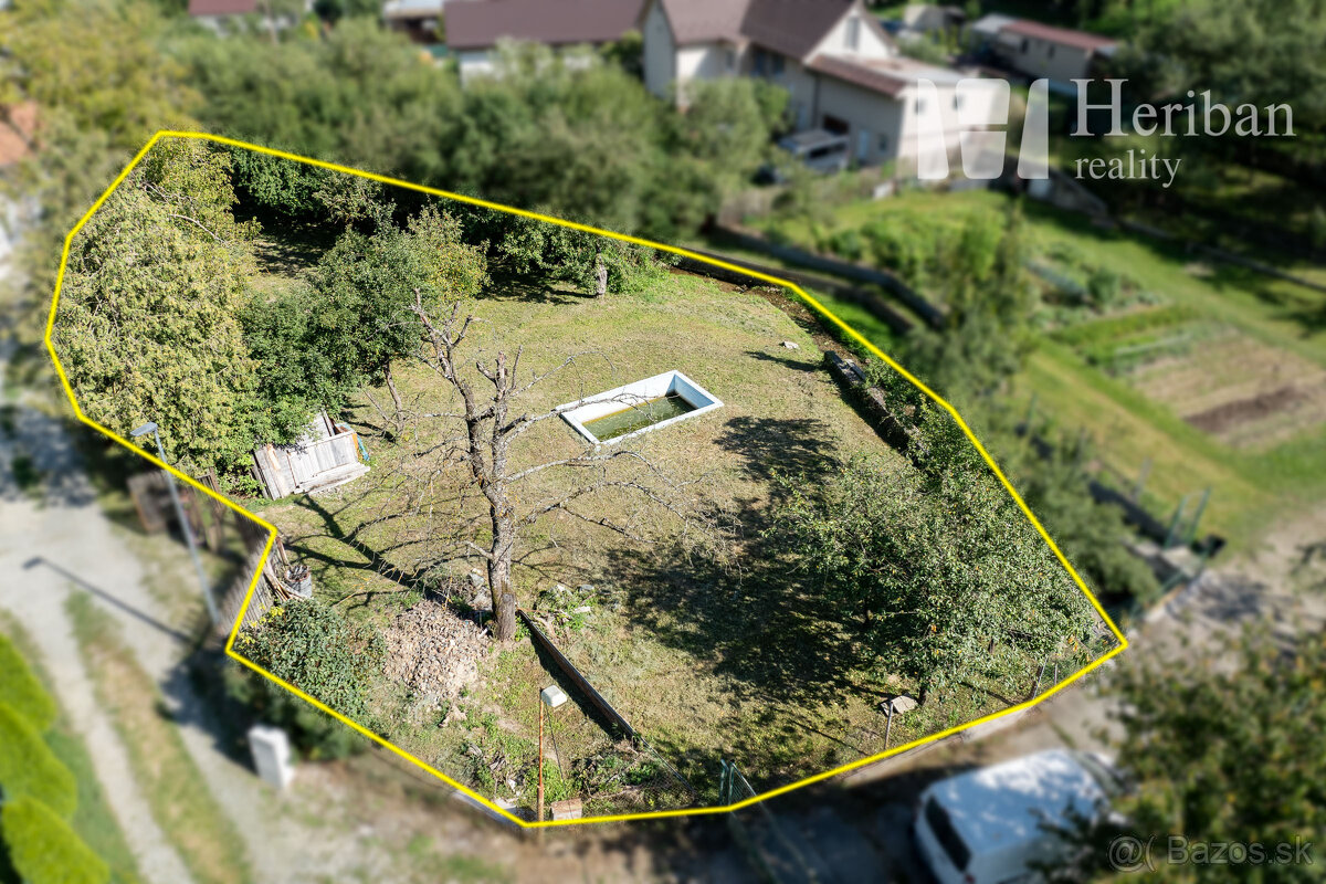 pozemok na výstavbu RD / chaty, 932m2,obec Sokol-časť Uhrinč - 2