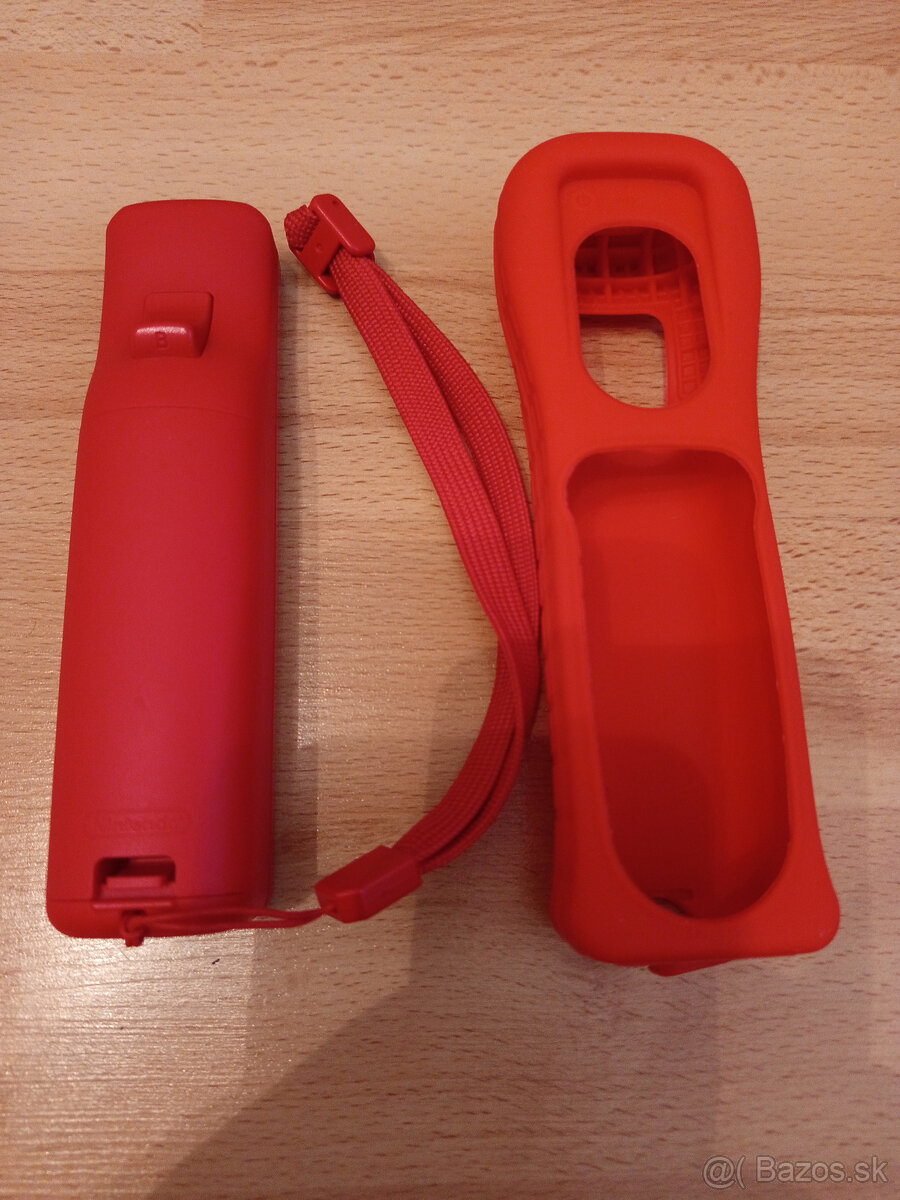 Nintendo Wii - originál Nintendo ovládač s Motion Plus - RED - 2