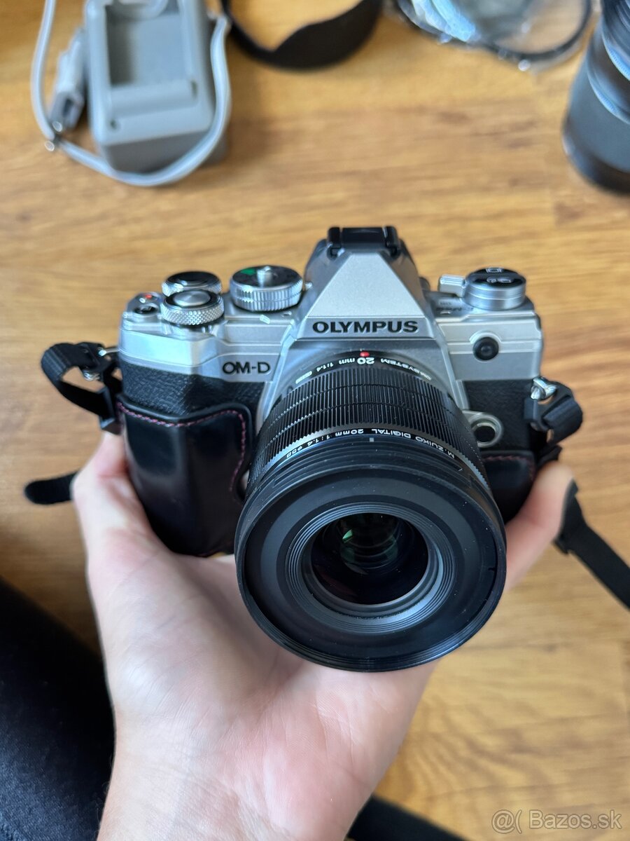 Olympus OM-D E-M5 Mark III + 2 objektívy a celá výbava - 2