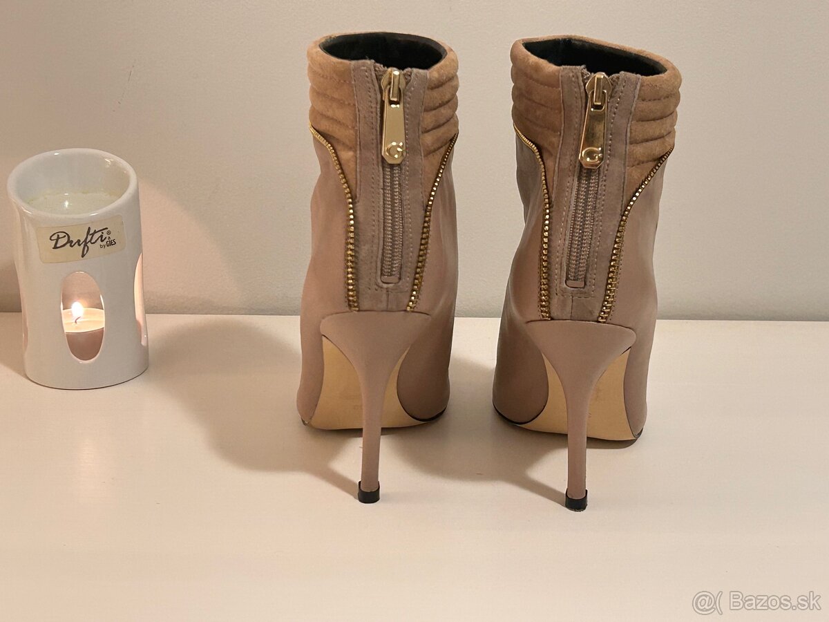 Bezove clenkove cizmy Guess - 2