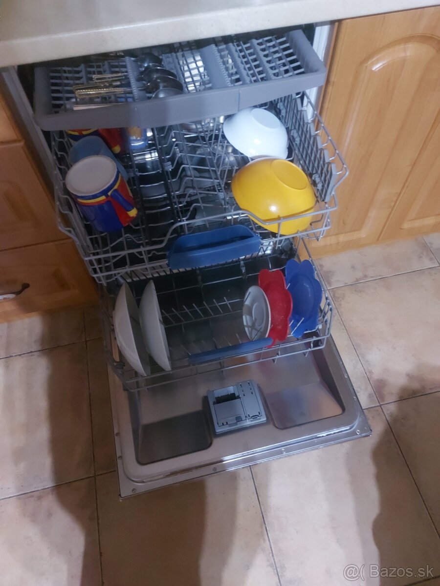 Umývačka riadu Bosch - 2