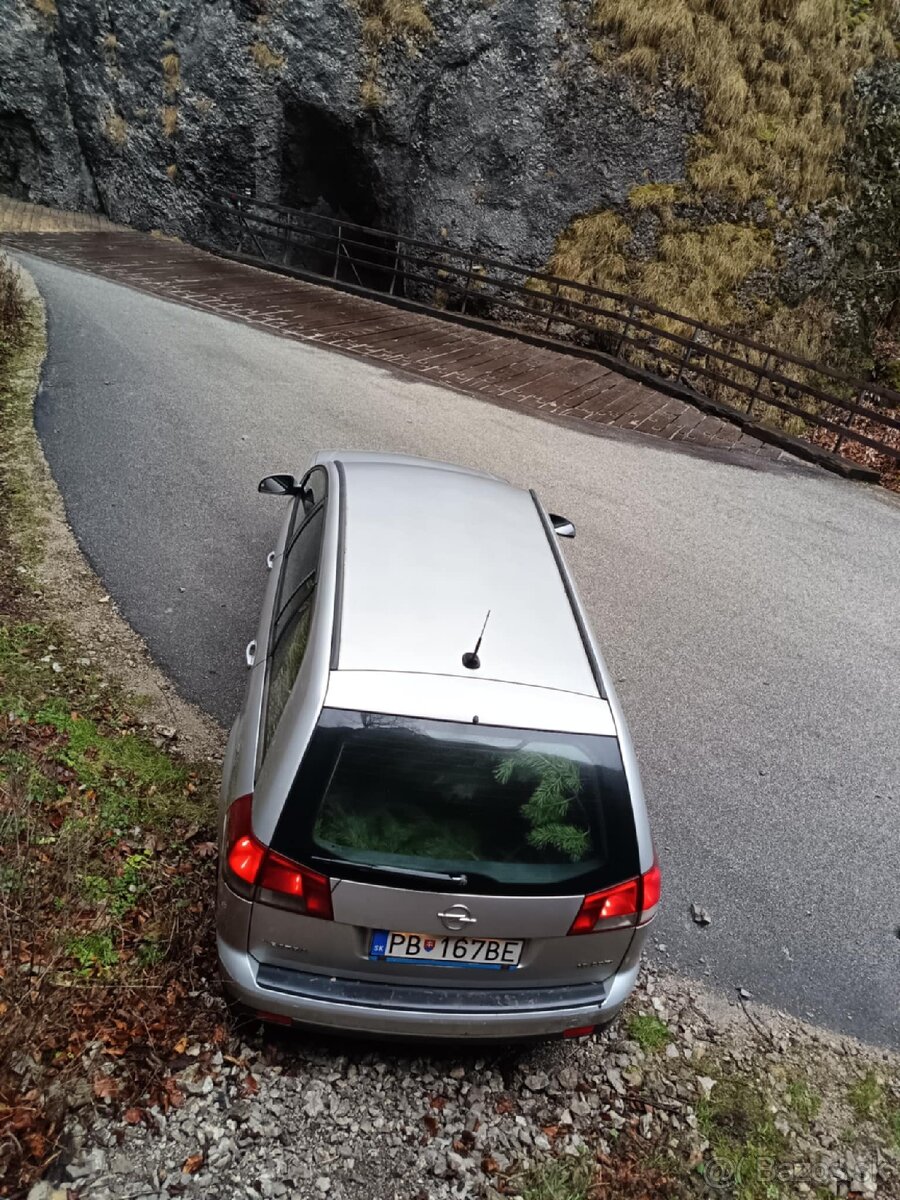 Predam opel vectra - 2