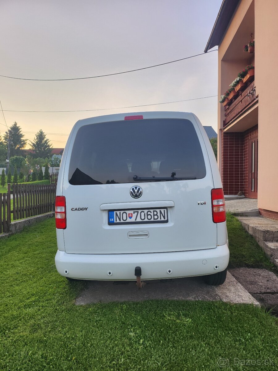 Predam Volkswagen caddy 1,6 TDI 75KW - 2