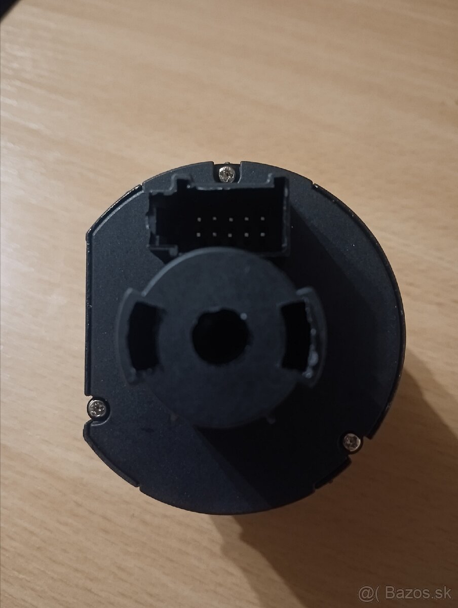 Prepínač svetiel - 2