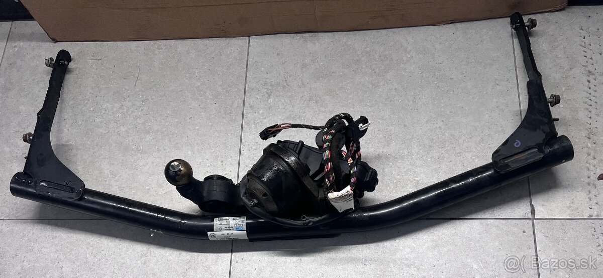 VW Passat B8 ťažné zariadenie 3G9803881C - 2