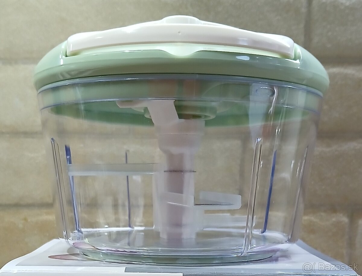 Manuálny mini sekáčik - NOVÝ - 2