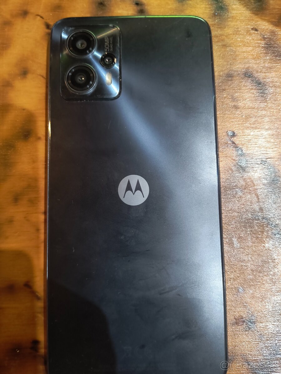Moto g13 - 2