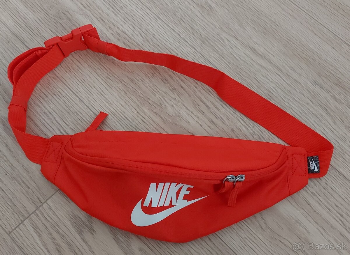 Ľadvinka NIKE - 2