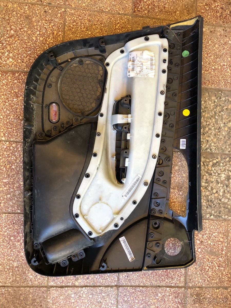 Škoda Octavia Combi II - Tapaciry dvery práva strana - zadn - 2