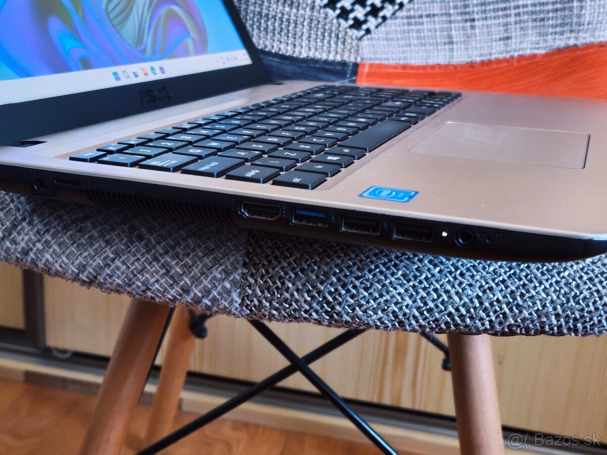 Asus VivoBook 15 X540MA 15,6" - 2