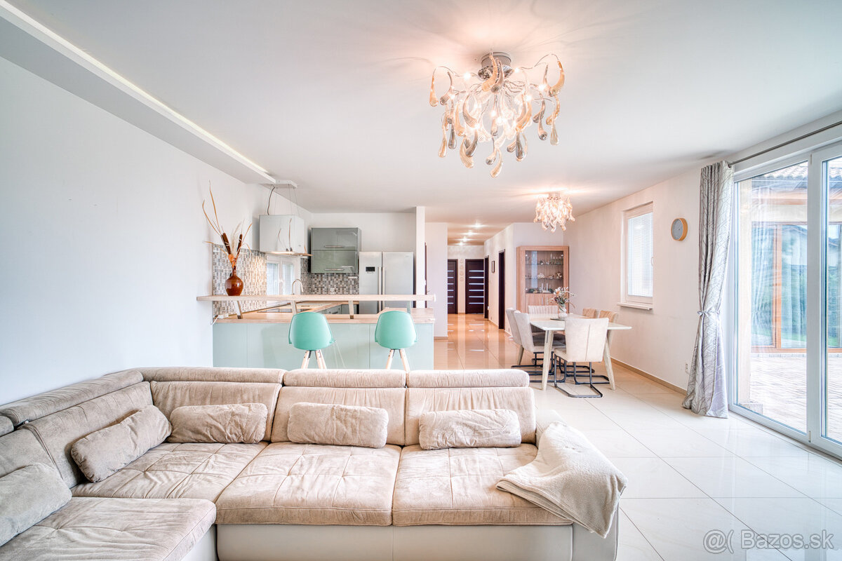 Na predaj 4-izbový rodinný dom v obci Gajary - 2