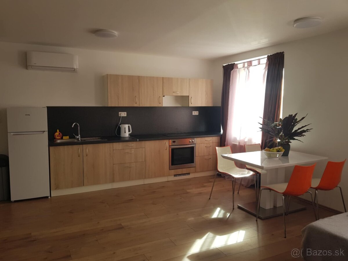 Prenájom - 2i byt, Galvaniho ulica, Bratislava - Ružinov - 2