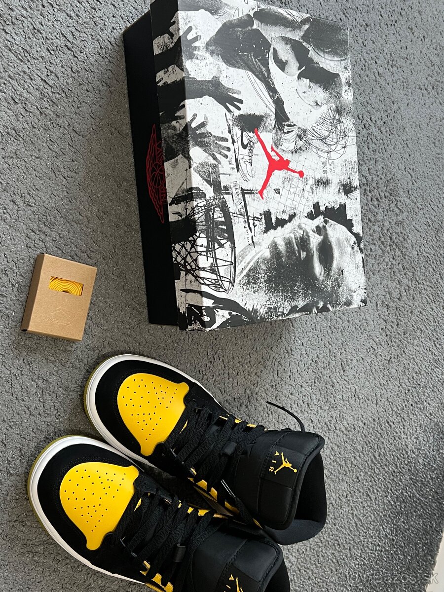 Jordan 1 mid - New love - 2